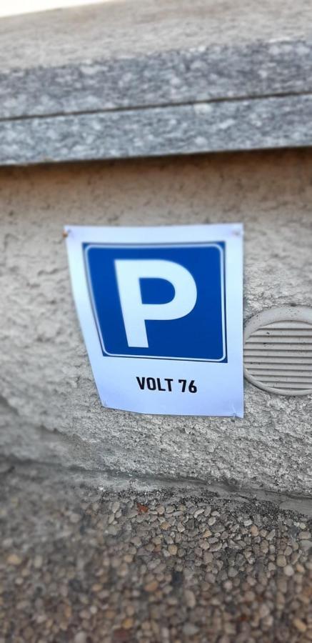 Volt76 - Como Lake Apartment Bagian luar foto