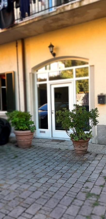Volt76 - Como Lake Apartment Bagian luar foto